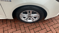 Toyota Corolla 1.8 VVT-i Hybrid Icon Tech 5dr CVT Hybrid Hatchback